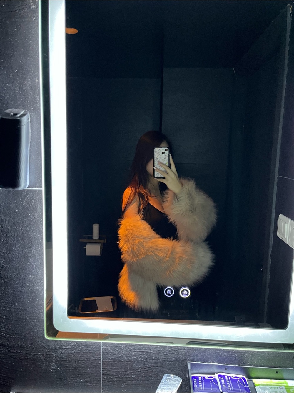 Aritzia Cream Faux Fur Teddy Jacket
